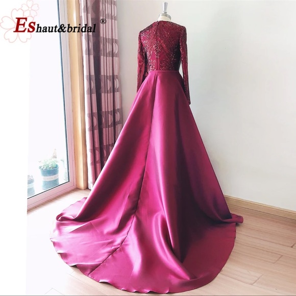 Evening gown - Picture 2 of 2